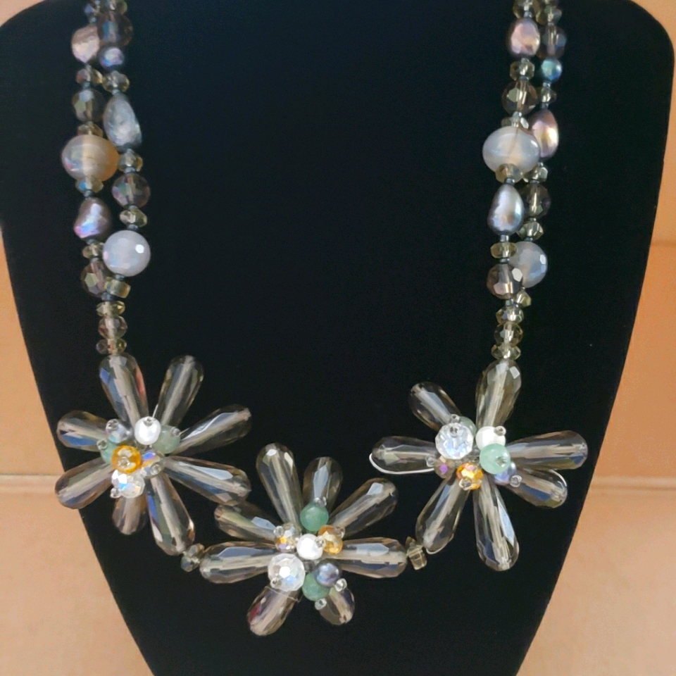 Nakamol Handmade Cluster Floral Necklace 38$